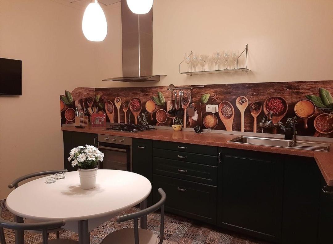 Comodo Apartamento Deltebre Esterno foto
