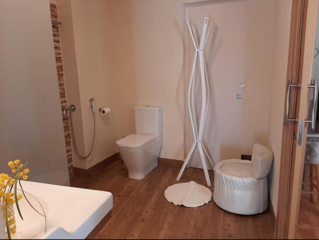 Comodo Apartamento Deltebre Esterno foto